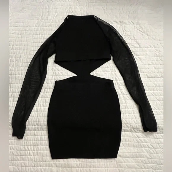 Revolve superdown hit the club dress in black - Picture 8 of 10